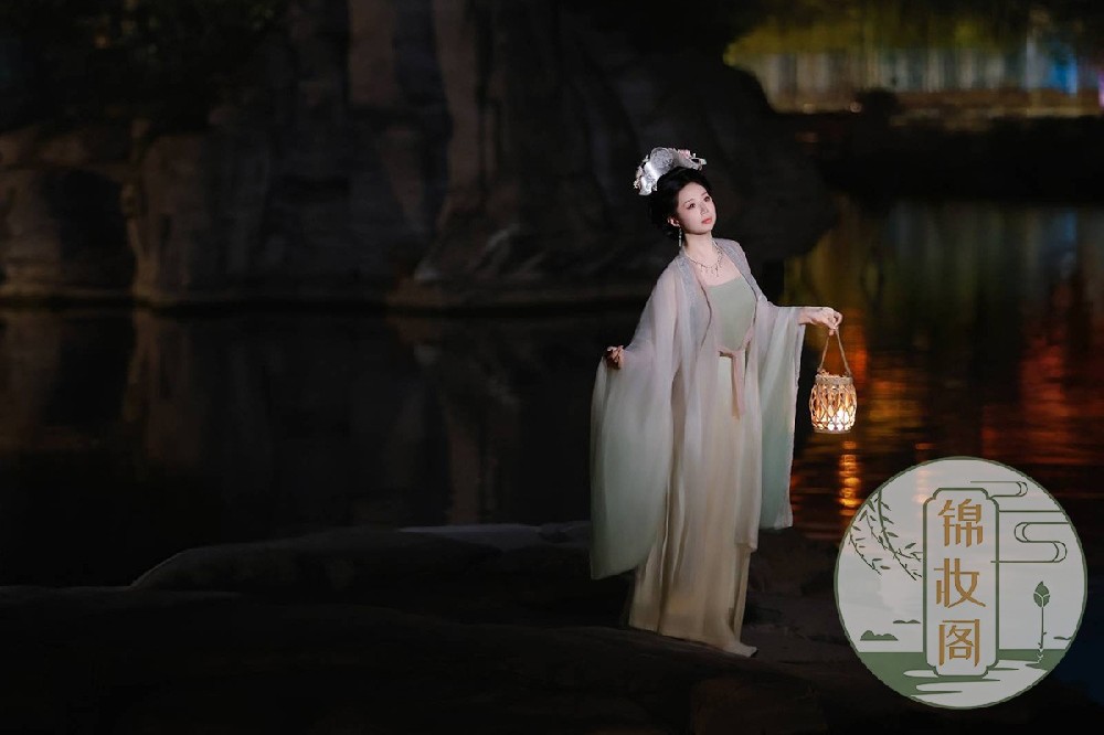 开封翰园碑林宋制汉服拍摄