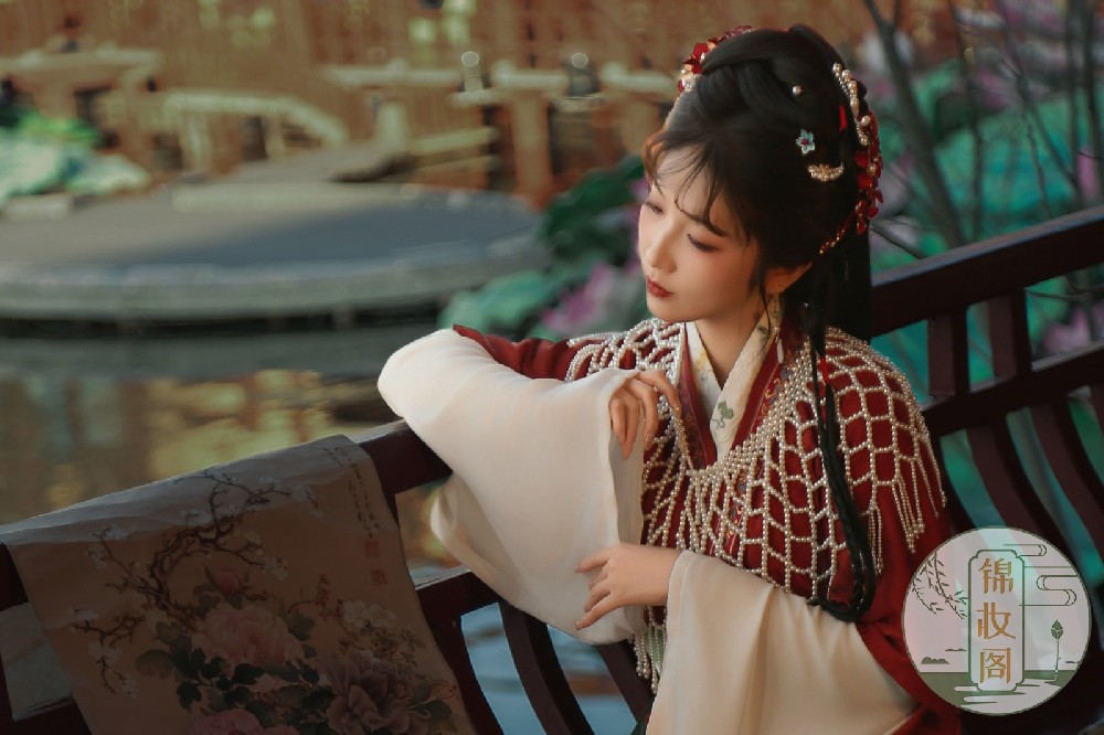 开封清明上河园宋制汉服拍摄